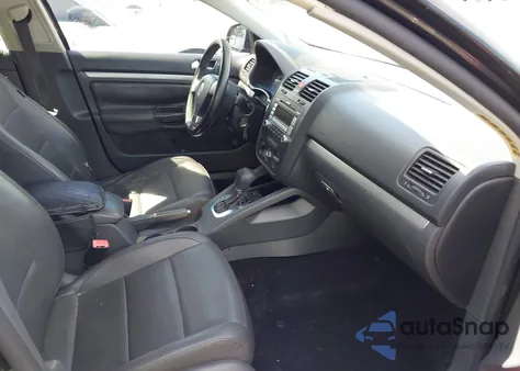 2009 Volkswagen Jetta Se/Sel from USA, damaged, VIN 3VWRM71K89M065383